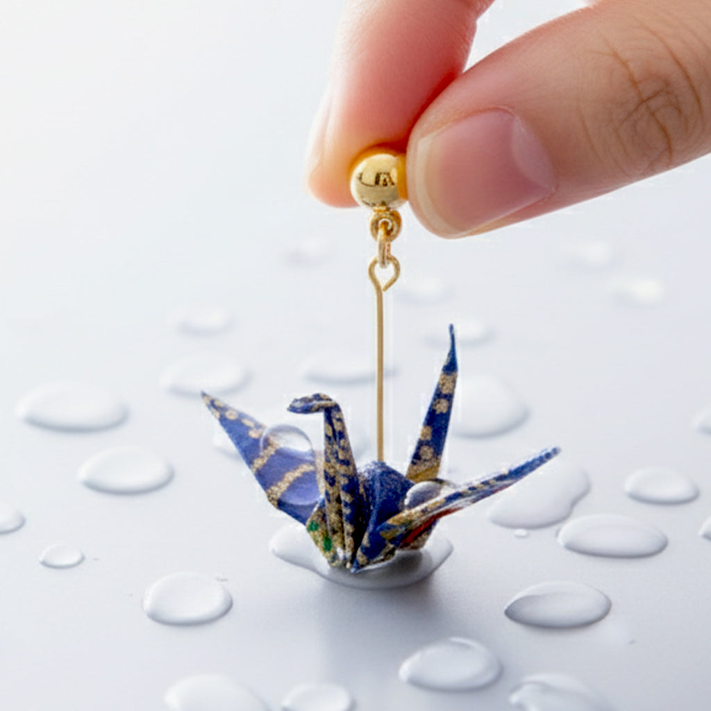 のレン 折鶴ピアス / 折り紙アクセサリー サージカルステンレス使用